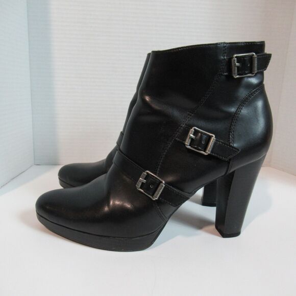 Simply Vera Boots 9.5 M Black Jaeger Buckle Ankle Bootie Faux Leather High Heel - Picture 8 of 15